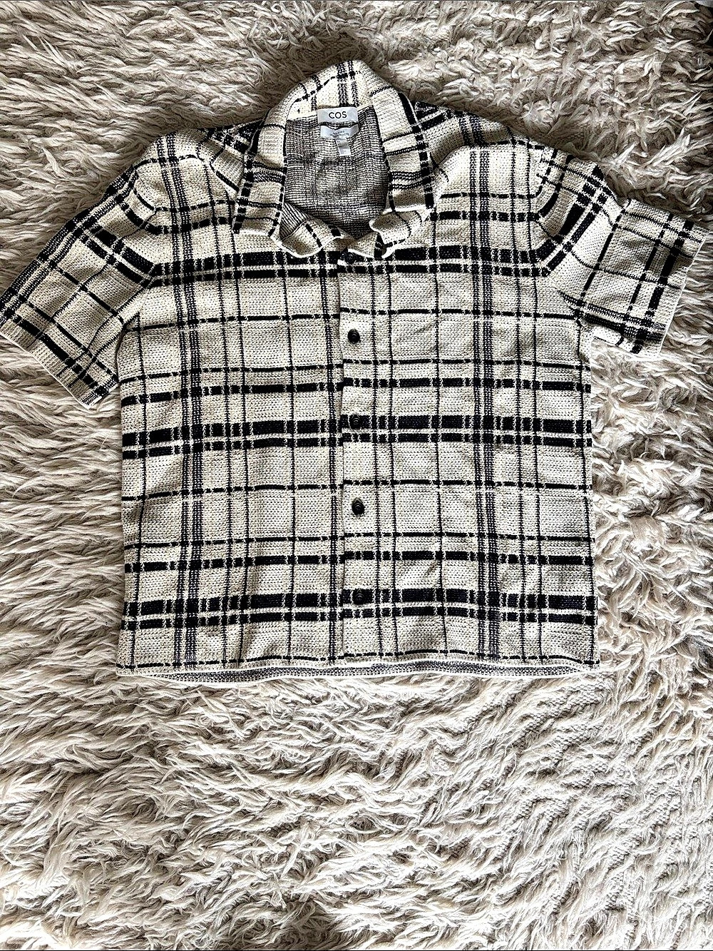 COS Relaxed Checked Knitted Short-Sleeved Shirt White & Black Medium